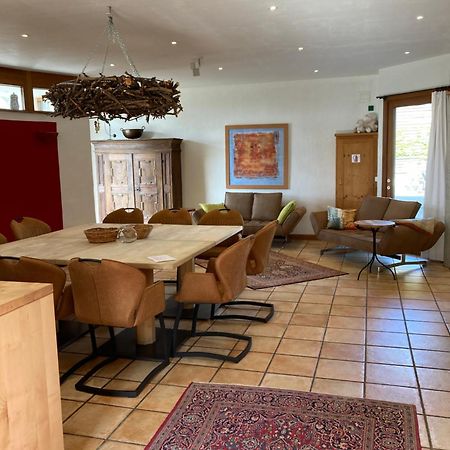 Paulis Ferienhaus Mit Kamin & Sonnenterrasse - Je Zimmer Ein Eigenes Bad - Gratis Sauna - Reinigung & Waesche Inklusive - 1 Hund Ohne Aufpreis - Ideal Zum Wandern, 20 Min Zum See Bullange Exterior photo